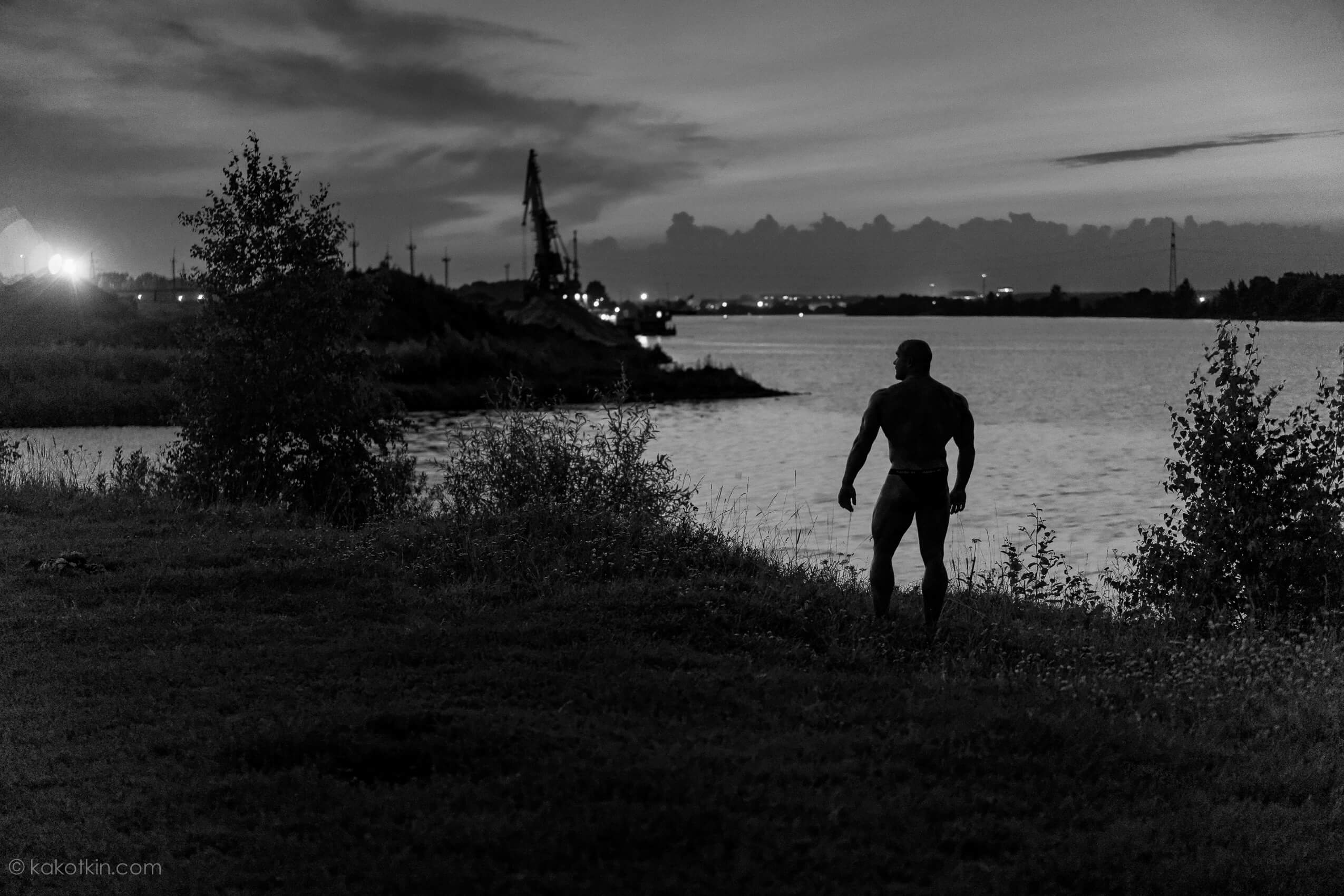 Профессиональный фотограф в Краснодаре, в Твери, в Москве, креативные фотосессии, съемка спортсменов и культуристов, частные фотосессии, реклама, портфолио.