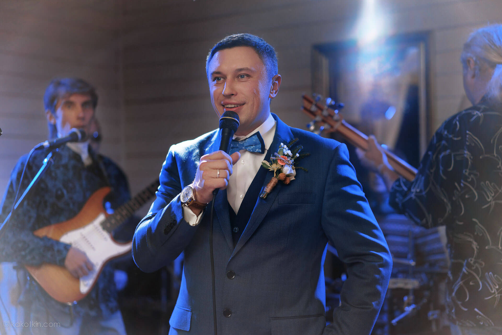Представительский портрет, корпоративная съемки, бизнес портрет для резюме. Фотосъемка в студии в Москве, в Краснодаре, В Твери.