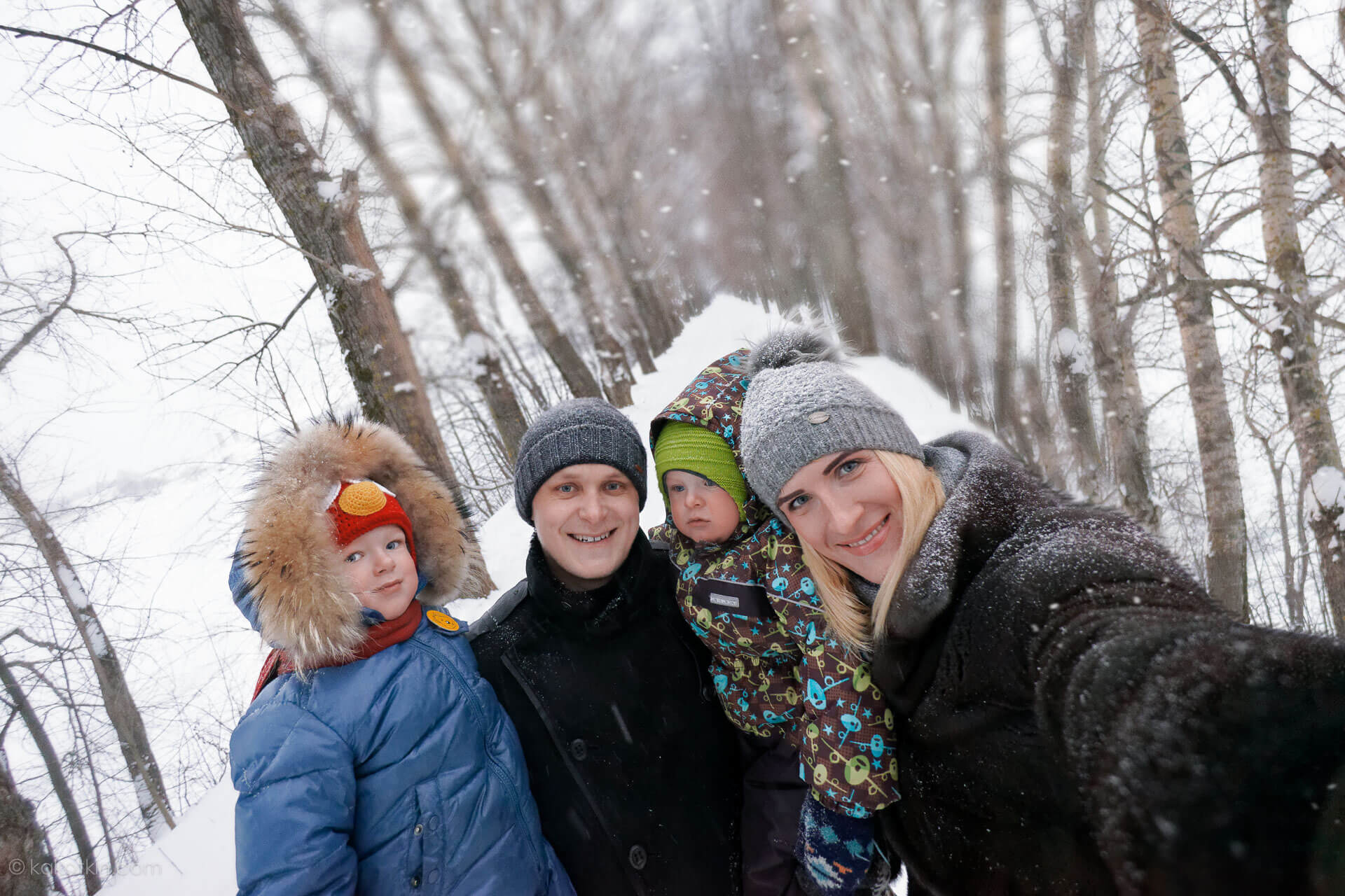 Семейная фотосъемка зимой, фотограф в Краснодаре, в Твери, в Москве Роман Какоткин.