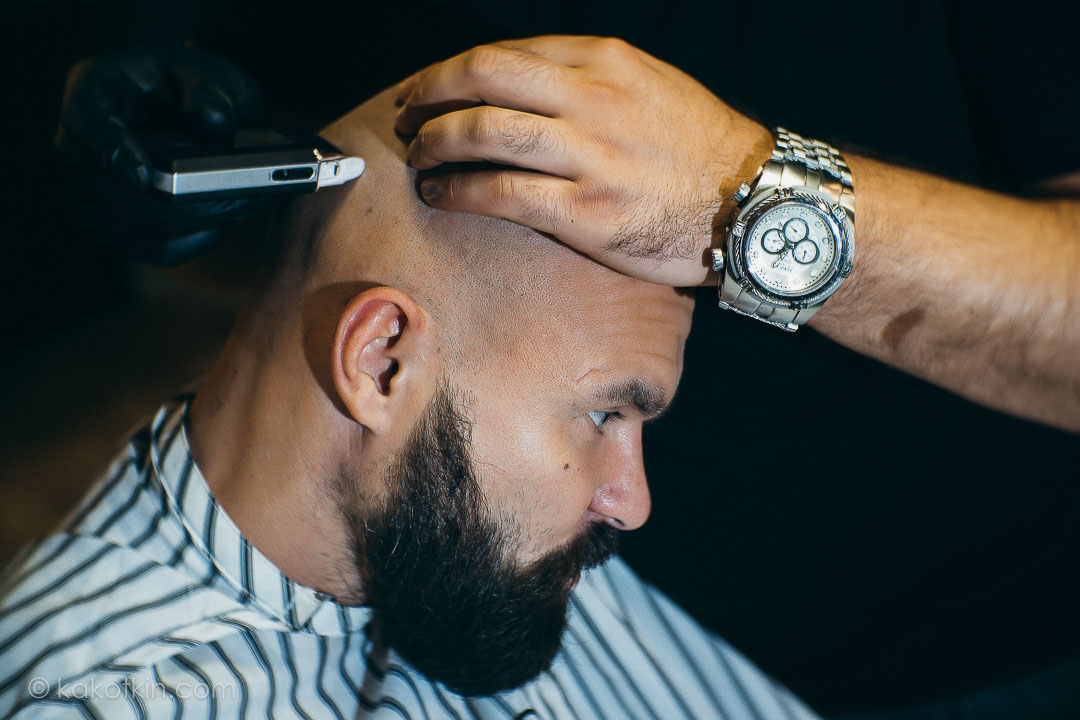 Стрижка бороды и усов мужская парикмахерская чоп чоп барбершоп парикмахер barbershop москва тверь Black Leon Шах
