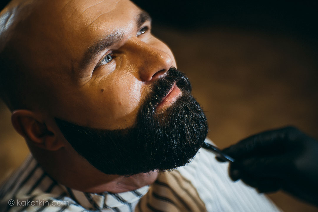 Стрижка бороды и усов мужская парикмахерская чоп чоп барбершоп парикмахер barbershop москва тверь Black Leon Шах