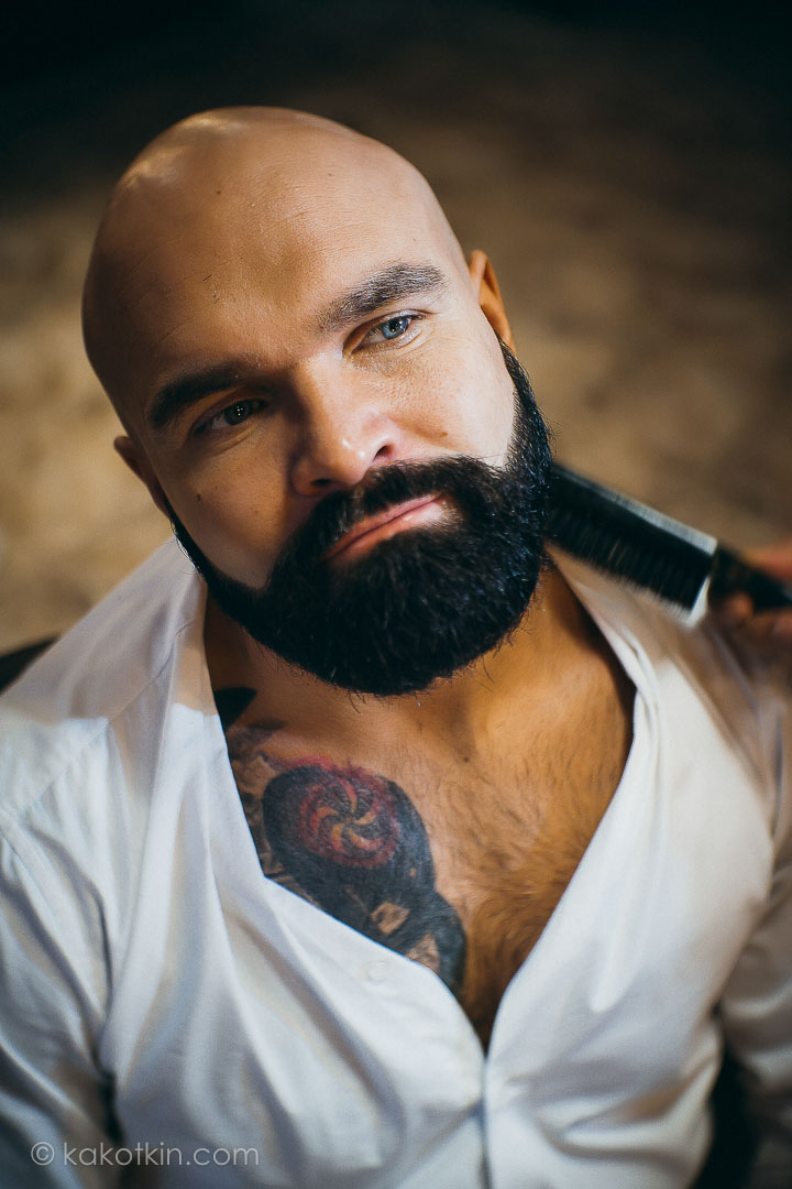 Стрижка бороды и усов мужская парикмахерская чоп чоп барбершоп парикмахер barbershop москва тверь Black Leon Шах