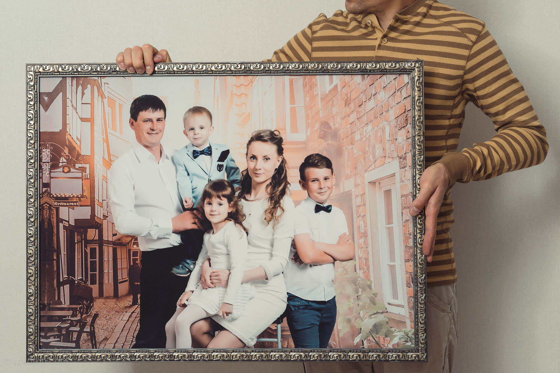 Печать на холсте, натяжка на подрамник, семейный портрет в Твери.