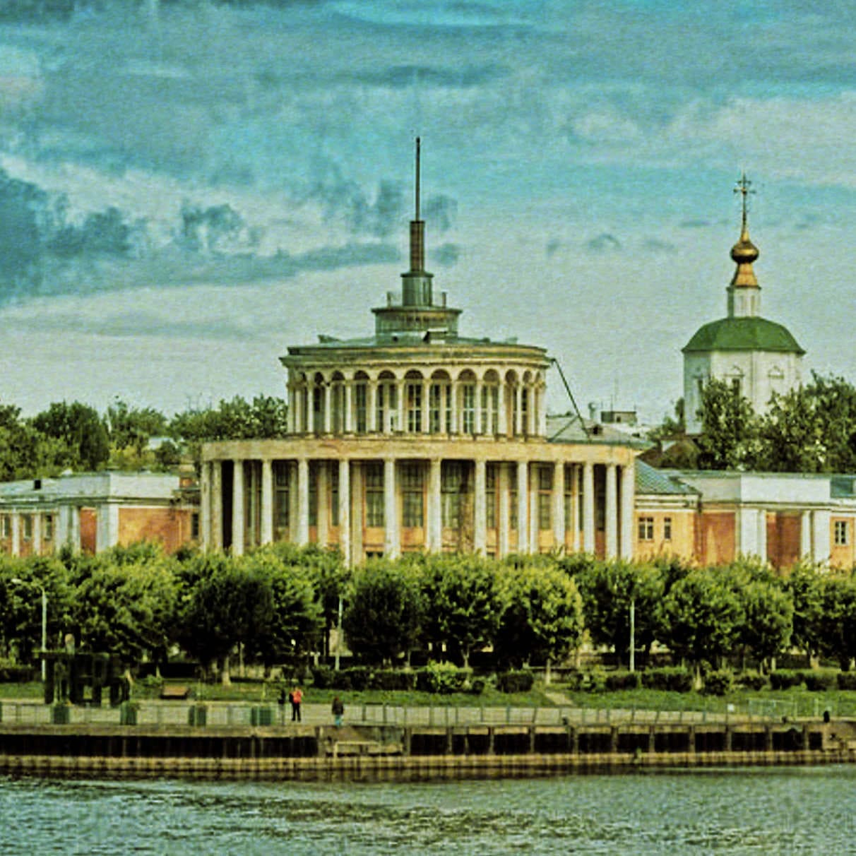 Речной вокзал достопримечательности Твери за выходные