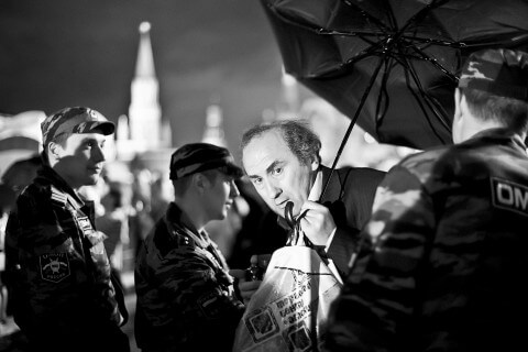 Прохожий. Зонт